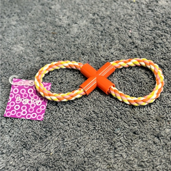 NWT candy corn colored twisted tug-a-war toy - Picture 1 of 1